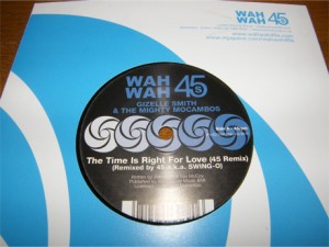 Gizelle Smith - The Time Is Right For Love Swing-O aka 45 remix 